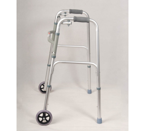 Ходунки на колесах ergoforce e 2223