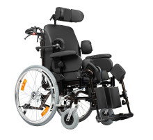 Механическая коляска Delux 570